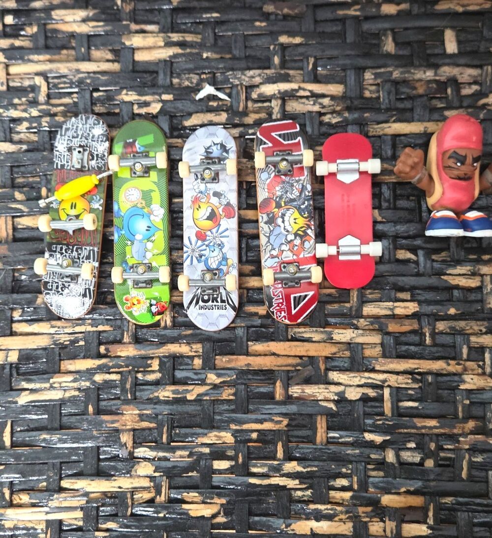 Vtg Rare Tech Deck World Industries Lot of 4 Wet Willie / Flameboy & Weiner Man